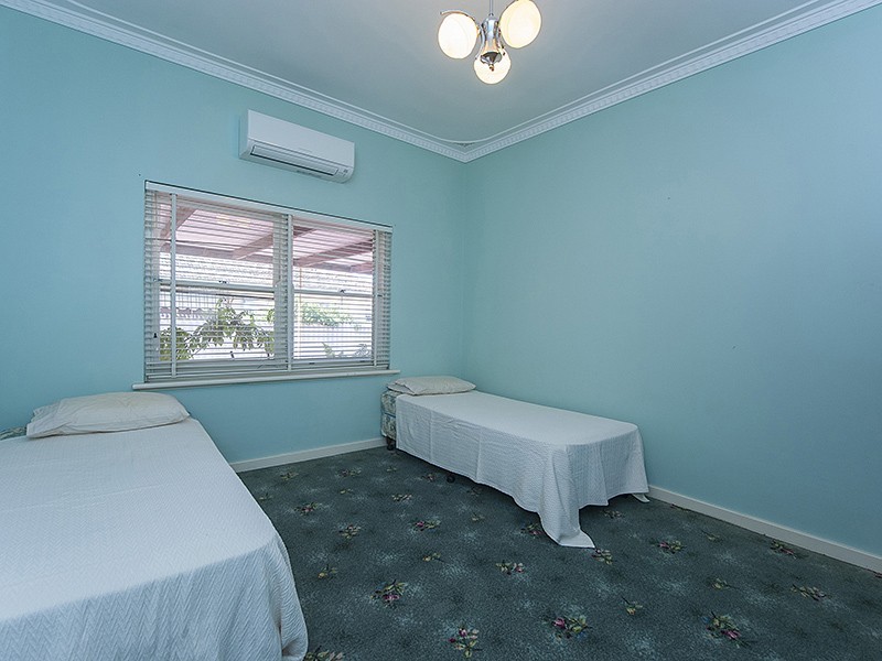 20 Palmerston Street, St James WA 6102