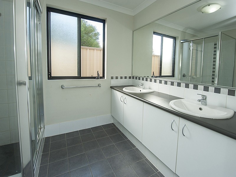 12C Arnott Court, Kelmscott WA 6111