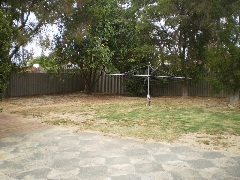 57 Mallee Way, Forrestfield WA 6058