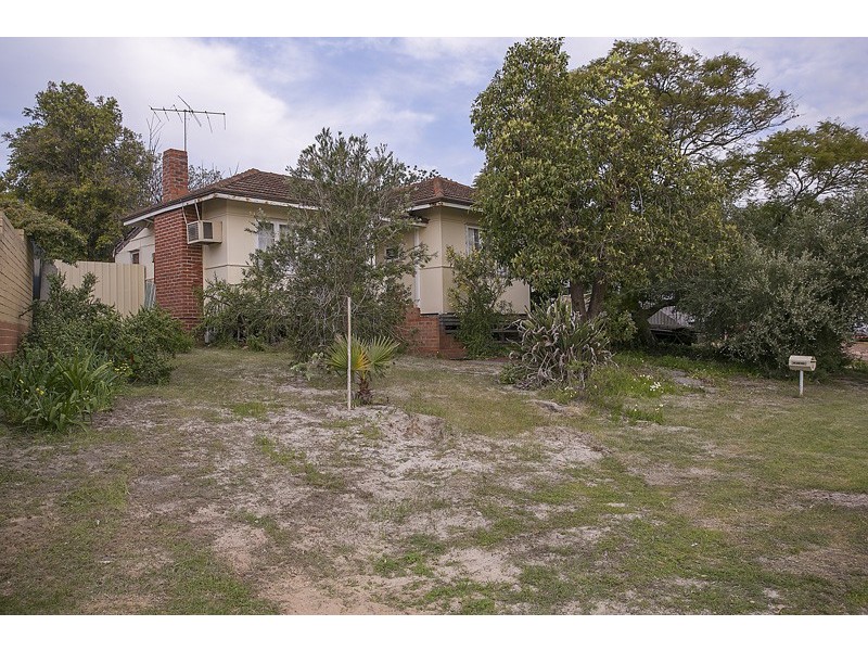 4 Stannard Street, St James WA 6102