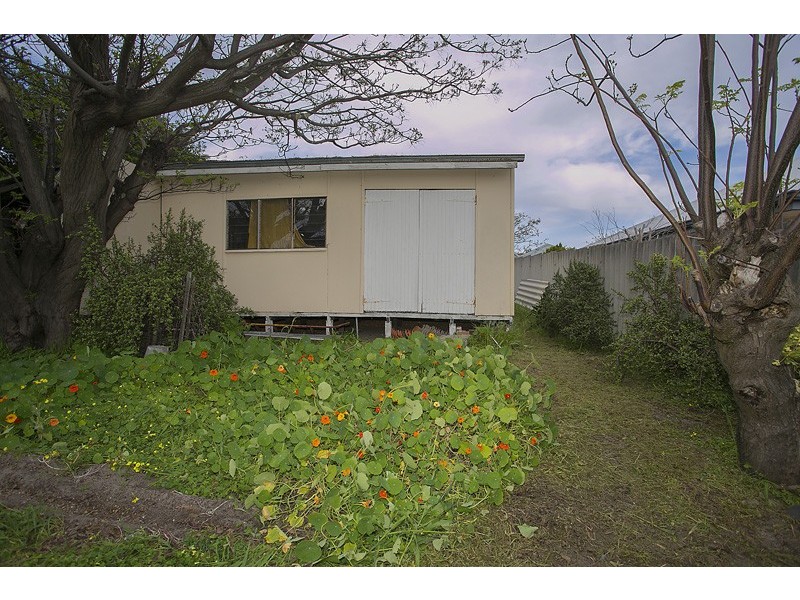 4 Stannard Street, St James WA 6102