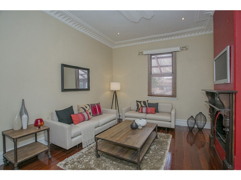 27 Gloucester Street, Victoria Park WA 6100