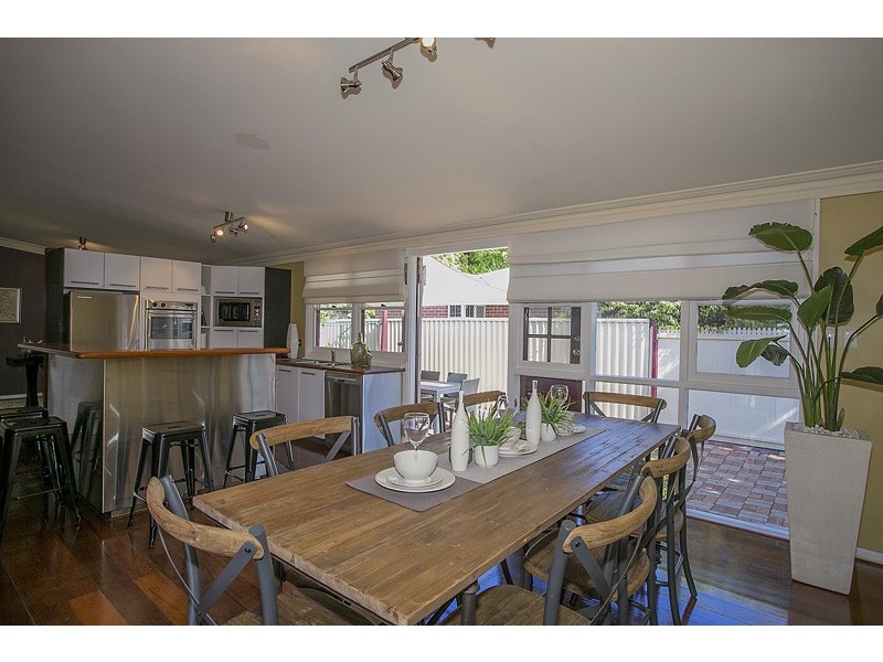 27 Gloucester Street, Victoria Park WA 6100