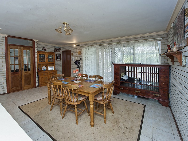 41 McNamara Dr, Thornlie WA 6108