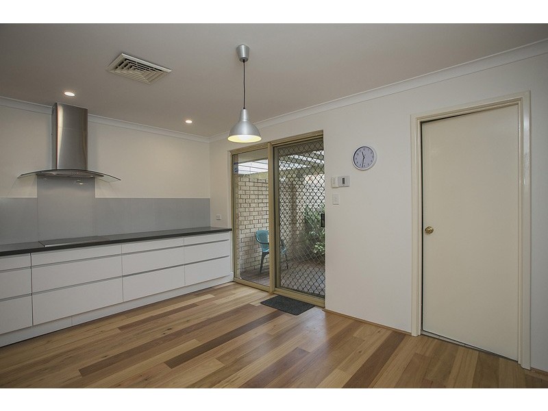 2 / 2 Anglesea Street, East Victoria Park WA 6101