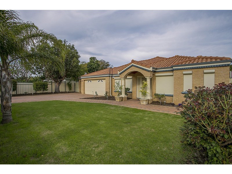 38 Pitt Street, St James WA 6102