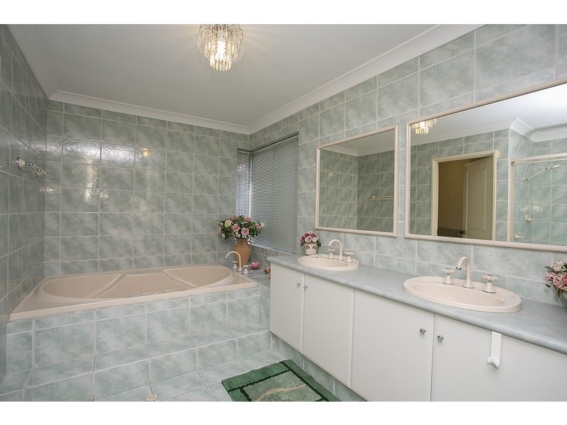 38 Pitt Street, St James WA 6102