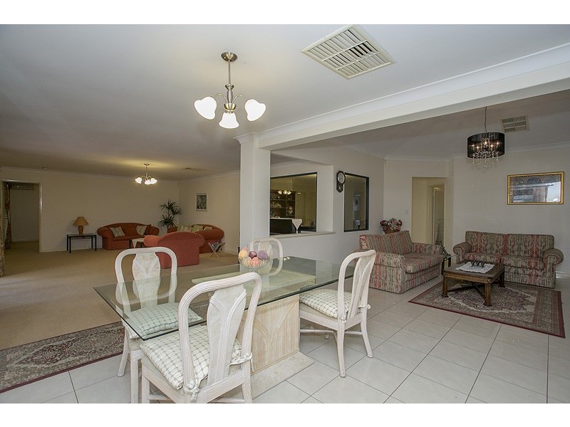 38 Pitt Street, St James WA 6102