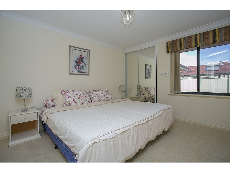 38 Pitt Street, St James WA 6102