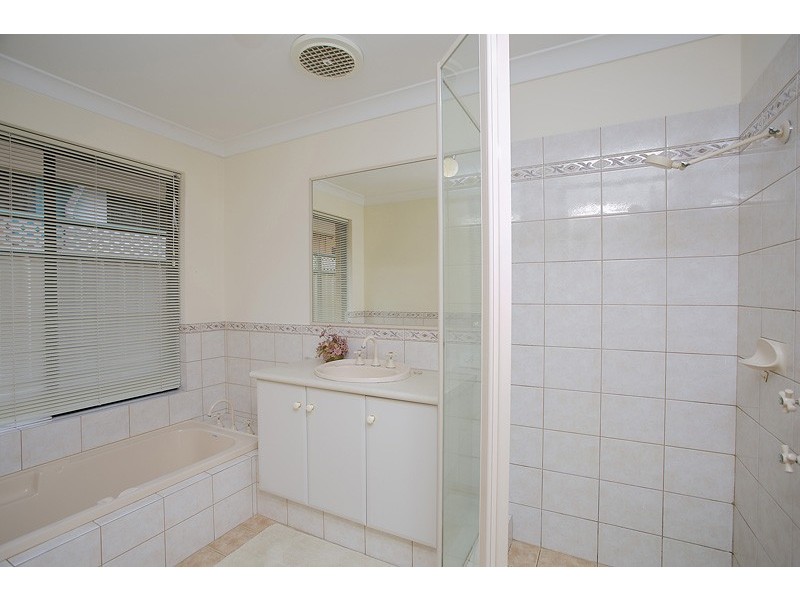 38 Pitt Street, St James WA 6102