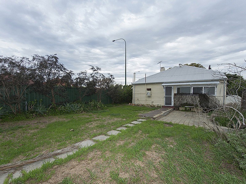 65 Canterbury Terrace, East Victoria Park WA 6101