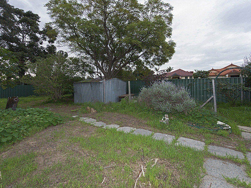 65 Canterbury Terrace, East Victoria Park WA 6101