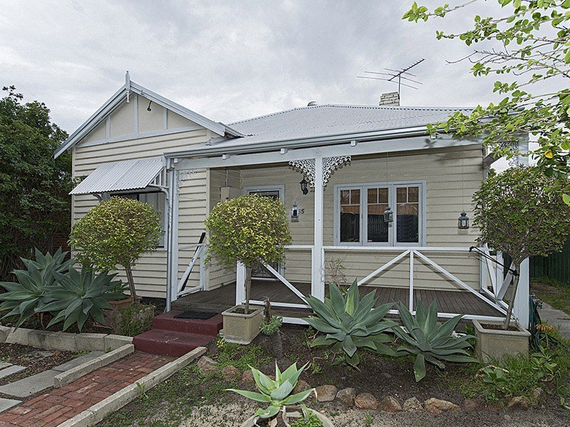 65 Canterbury Terrace, East Victoria Park WA 6101