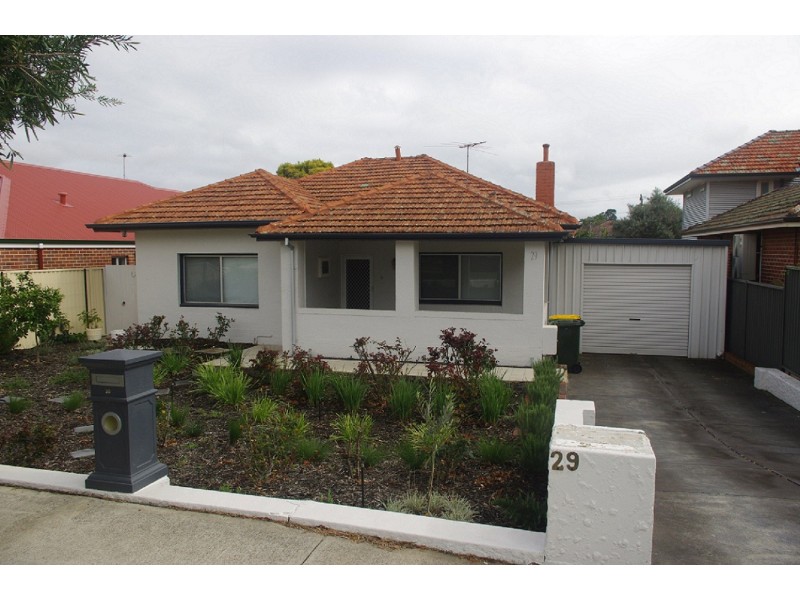 29 Victoria St, St James WA 6102