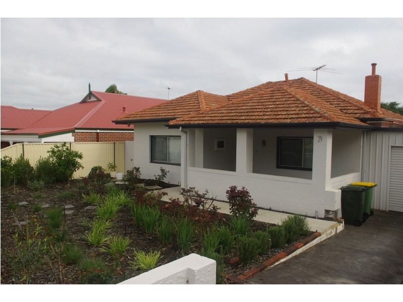 29 Victoria St, St James WA 6102
