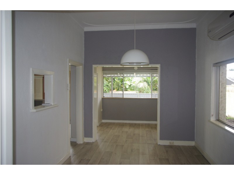 29 Victoria St, St James WA 6102