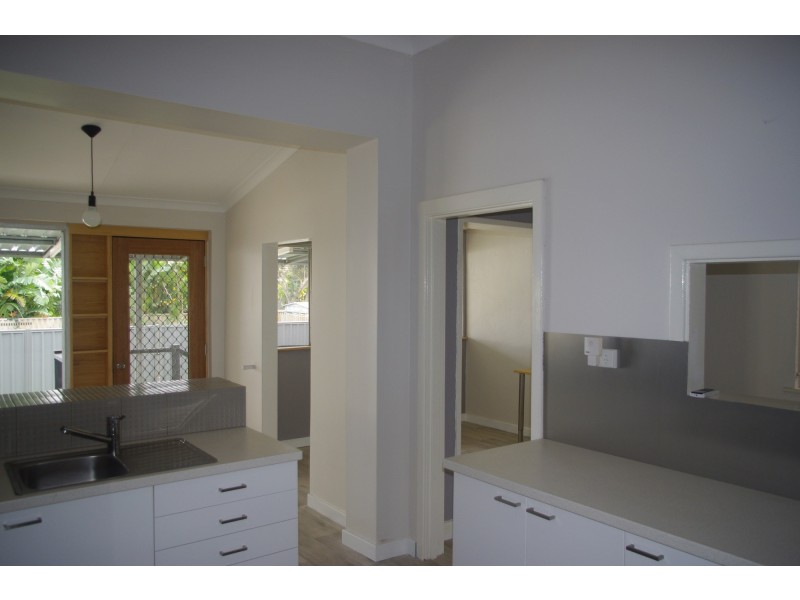 29 Victoria St, St James WA 6102