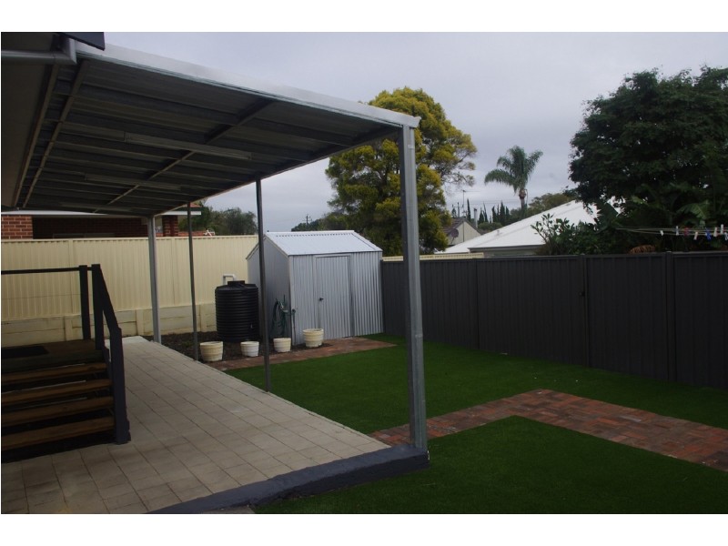 29 Victoria St, St James WA 6102
