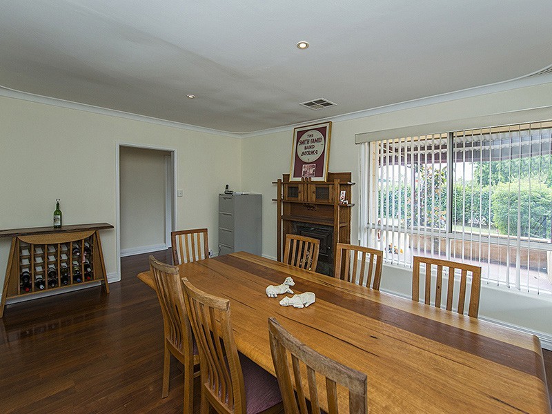 396 Abernethy Road, Cloverdale WA 6105