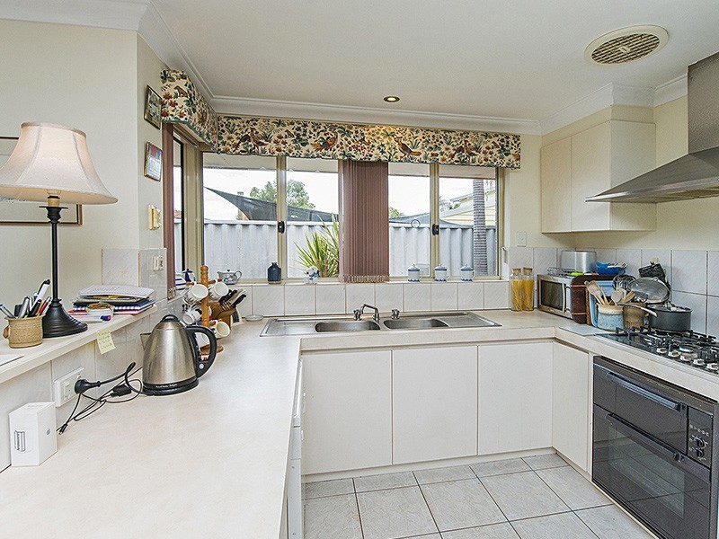 15A ESPERANCE STREET, East Victoria Park WA 6101