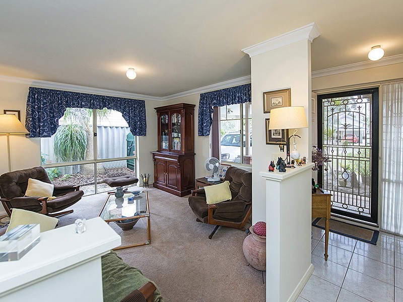 15A ESPERANCE STREET, East Victoria Park WA 6101