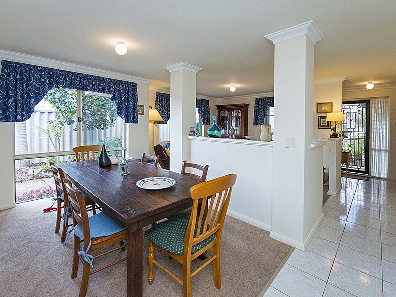 15A ESPERANCE STREET, East Victoria Park WA 6101