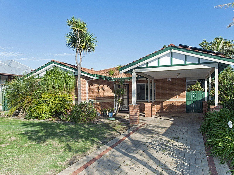 15A ESPERANCE STREET, East Victoria Park WA 6101