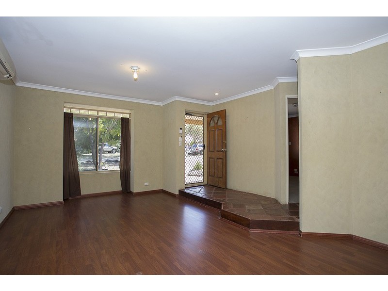 18 Wenstead Place, Stratton WA 6056