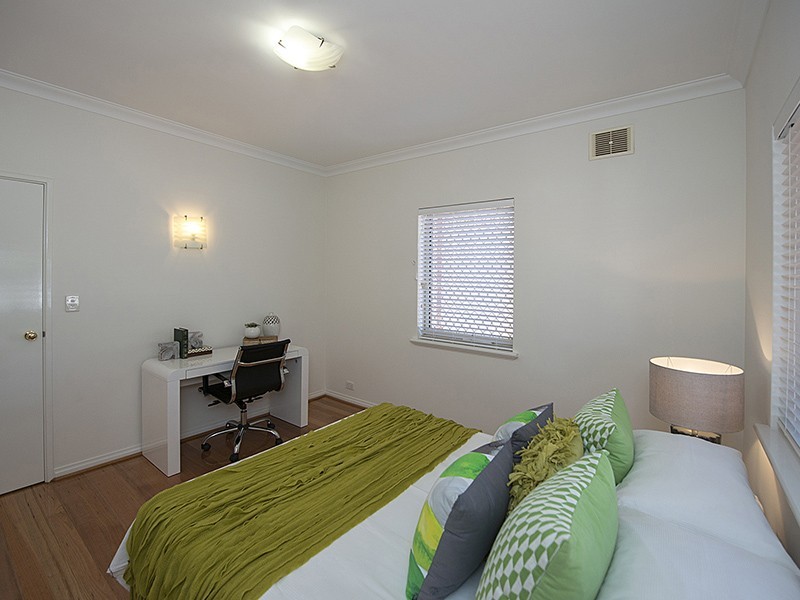 96 Hordern Street, Victoria Park WA 6100