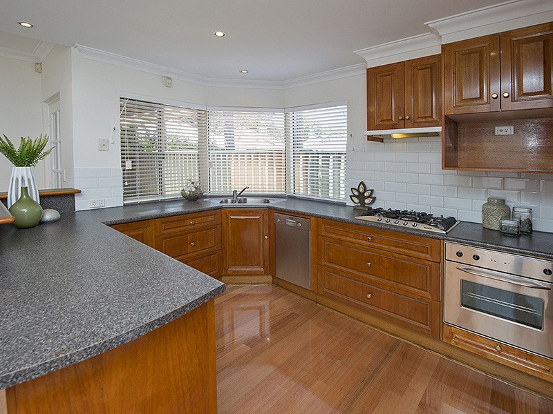 96 Hordern Street, Victoria Park WA 6100