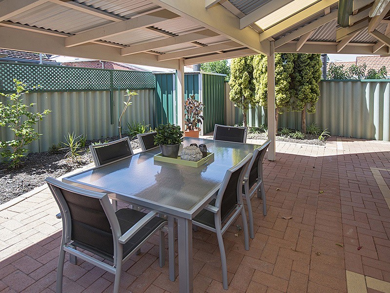 96 Hordern Street, Victoria Park WA 6100