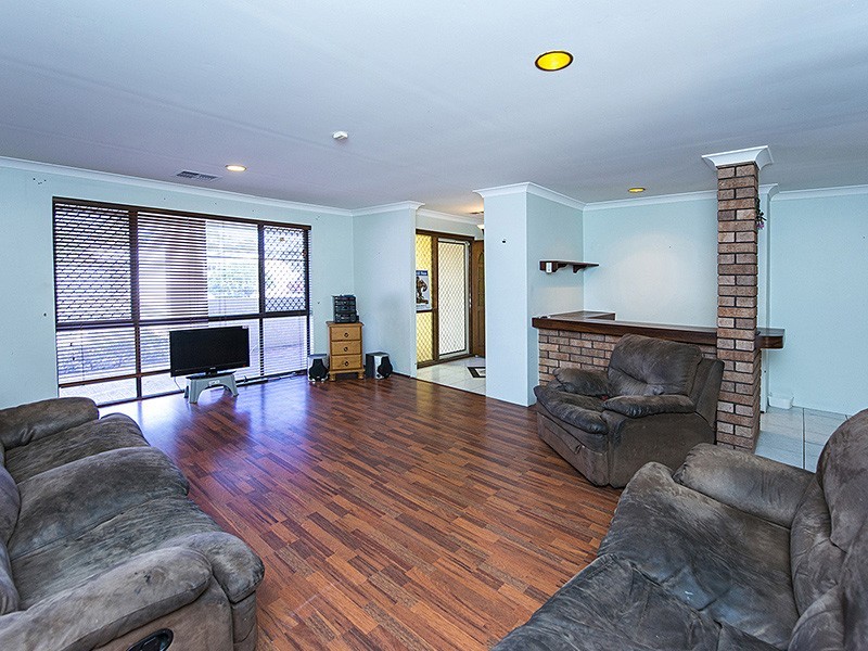 3 Azalea Place, Ballajura WA 6066