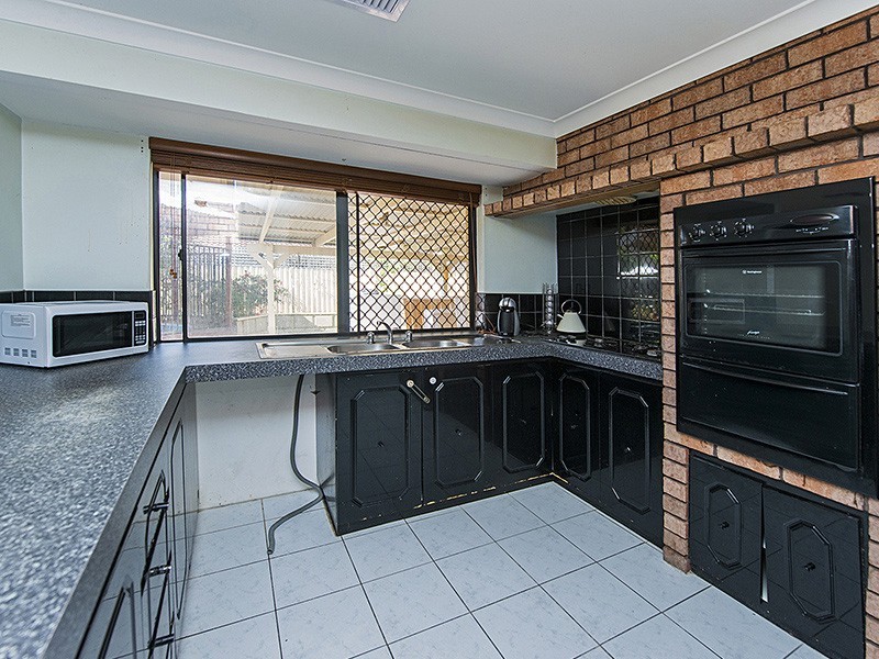 3 Azalea Place, Ballajura WA 6066