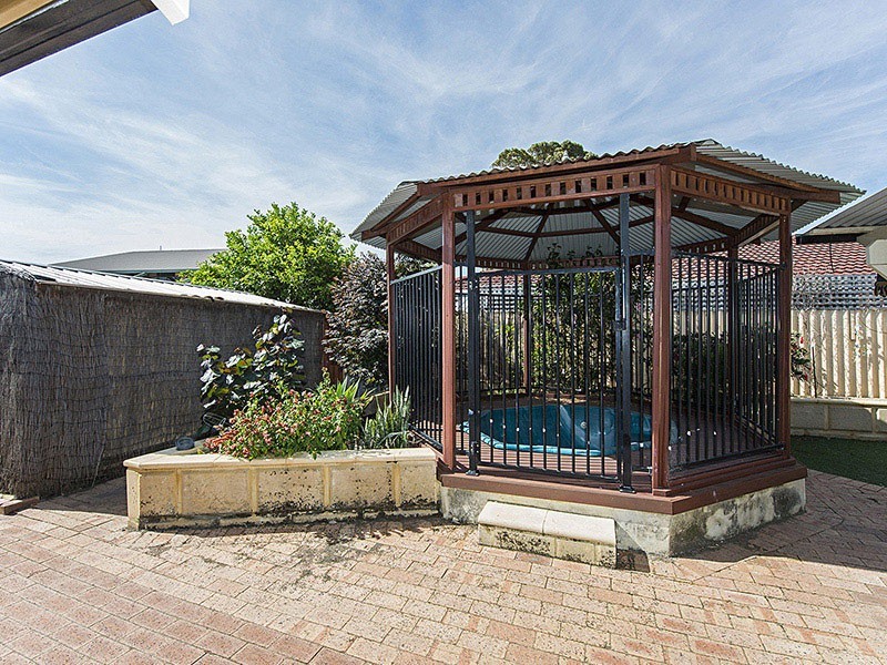 3 Azalea Place, Ballajura WA 6066