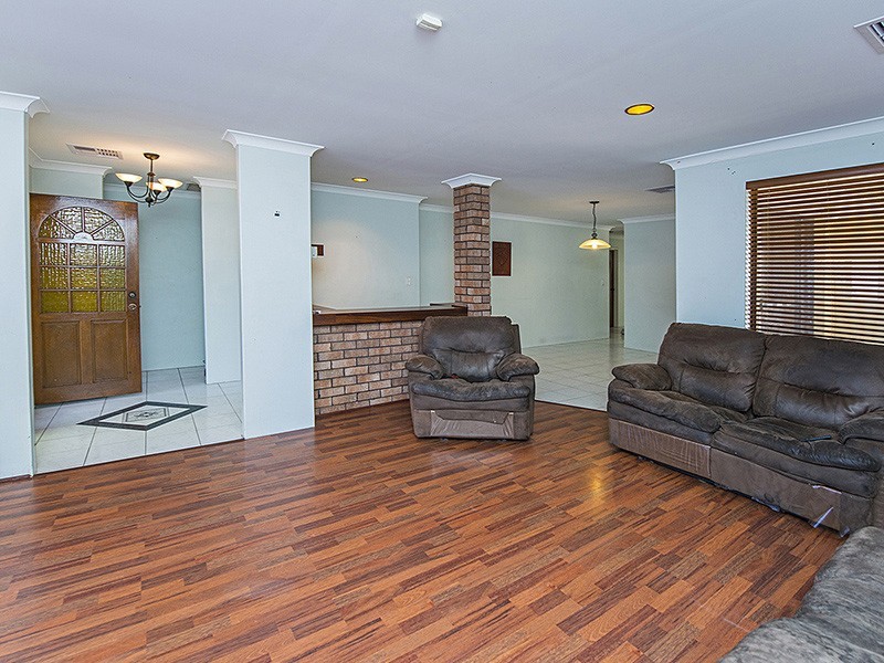 3 Azalea Place, Ballajura WA 6066