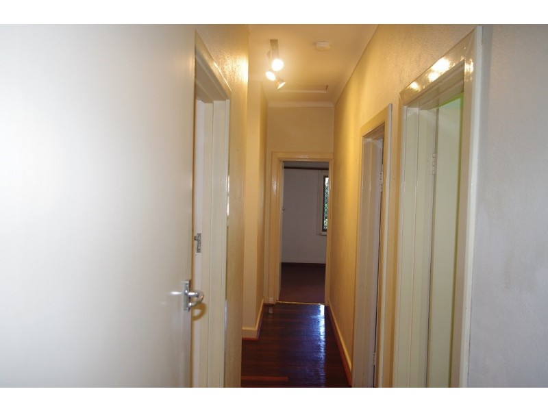 51 Walpole, St James WA 6102