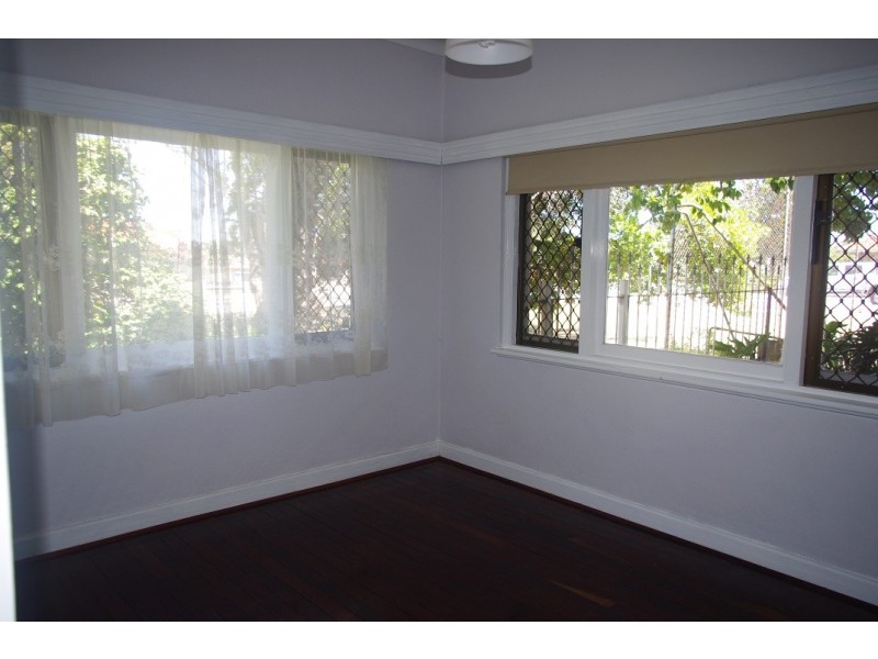 51 Walpole, St James WA 6102