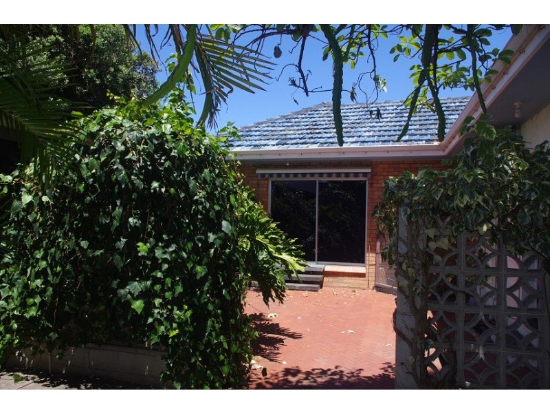 51 Walpole, St James WA 6102