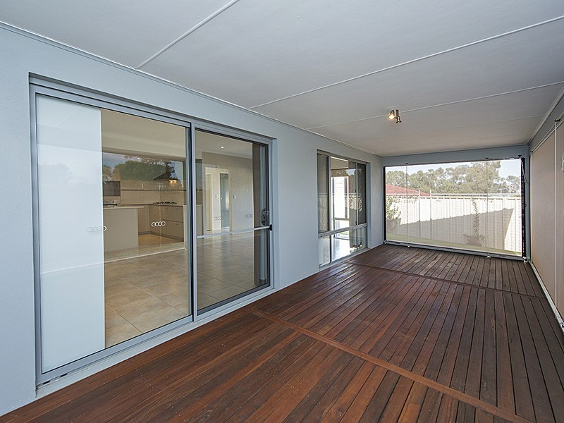 9A Preece Street, Forrestfield WA 6058