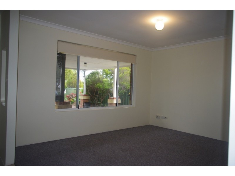 40 Asteroid Way, Carlisle WA 6101