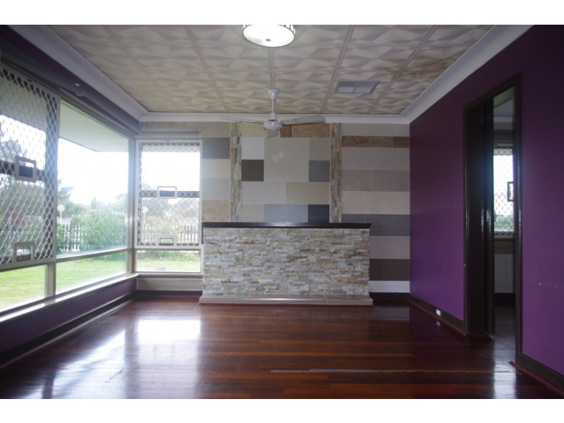 192 Corinthian Road East, Riverton WA 6148