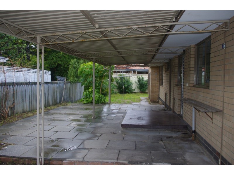 192 Corinthian Road East, Riverton WA 6148