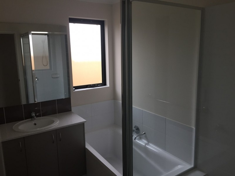 3/20 Heaney Way, Canning Vale WA 6155