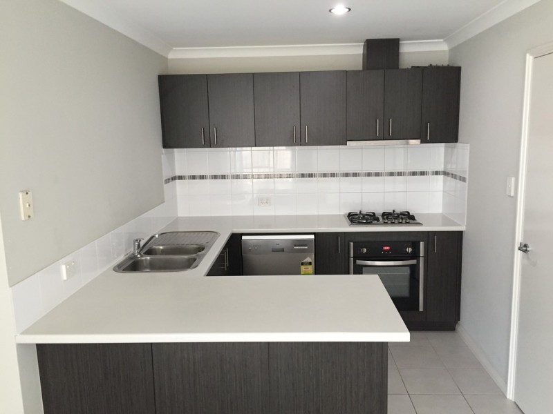 2/37 Oman Pass, Canning Vale WA 6155