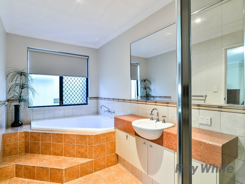 16 Bering Promenade, Canning Vale WA 6155