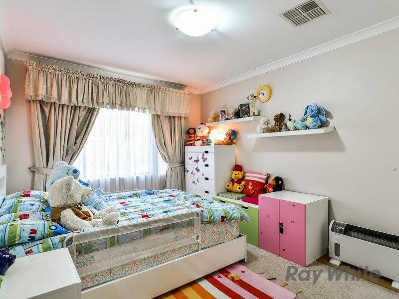 16 Bering Promenade, Canning Vale WA 6155