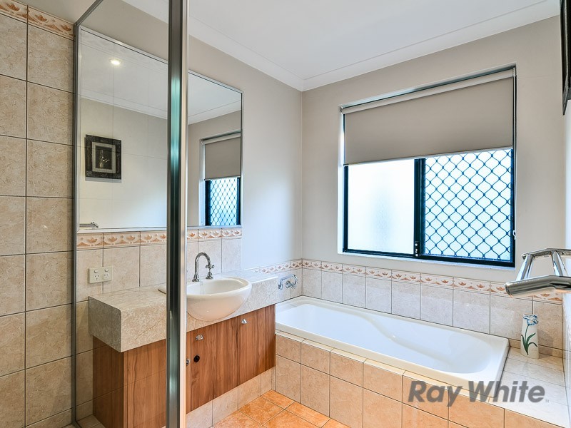 16 Bering Promenade, Canning Vale WA 6155