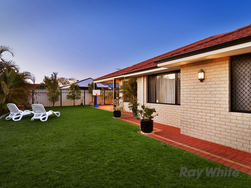16 Bering Promenade, Canning Vale WA 6155