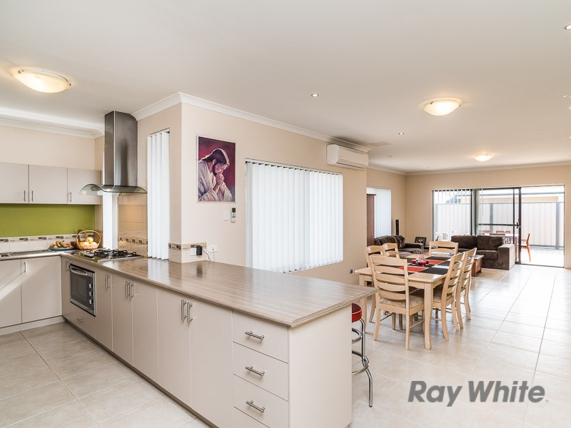 42 Macmillan Boulevard, Canning Vale WA 6155