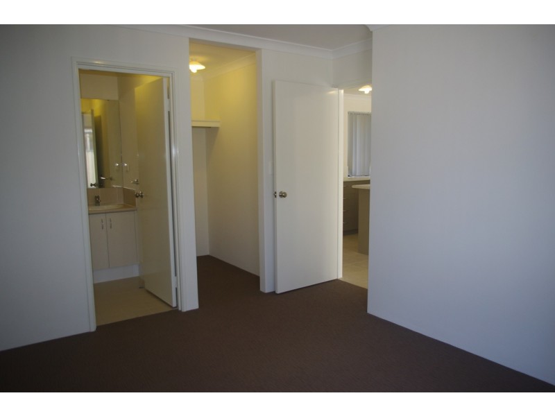 34A Lacey Street, Beckenham WA 6107